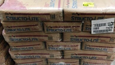 Structo-Lite Cracking